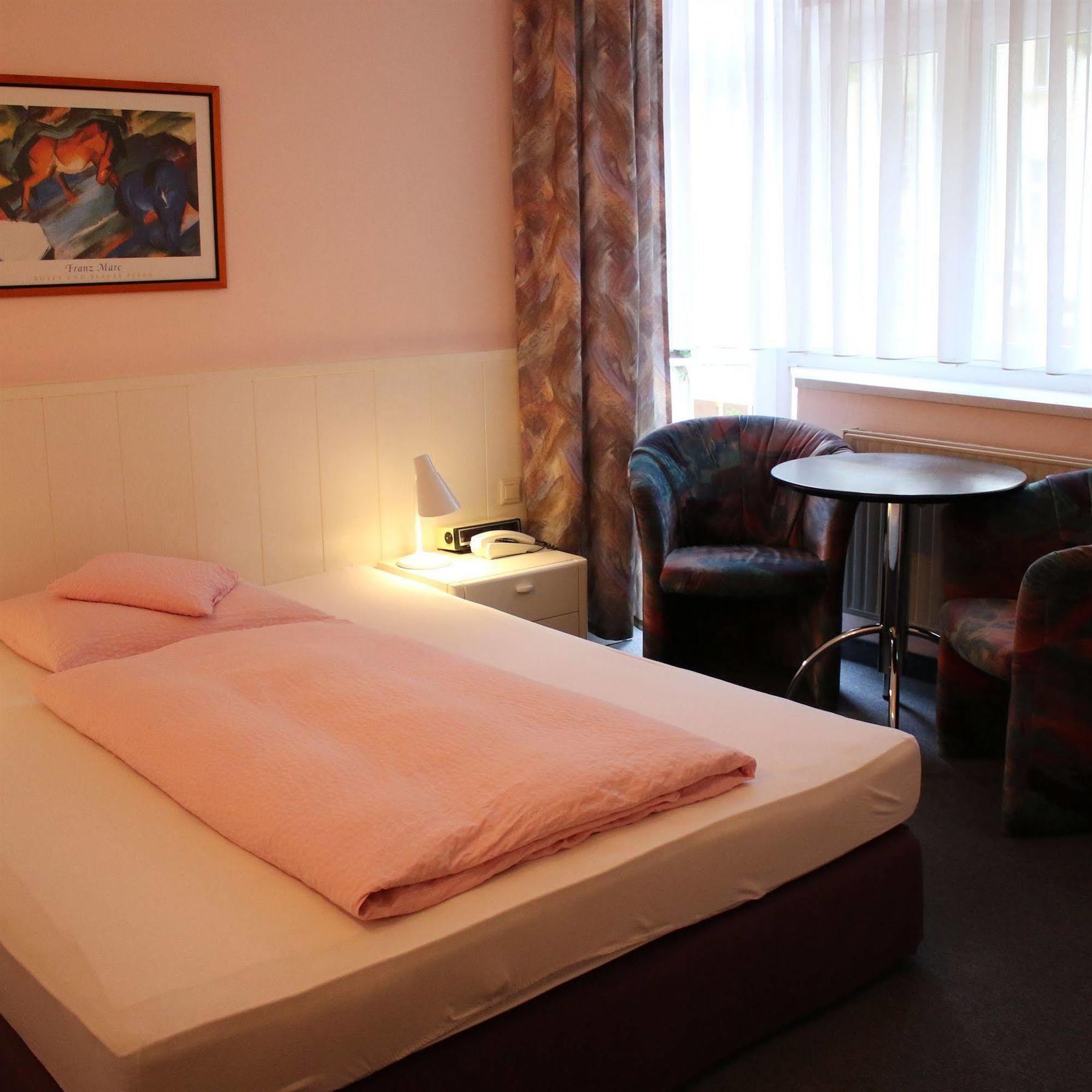 Hotel Azur Βερολίνο Εξωτερικό φωτογραφία